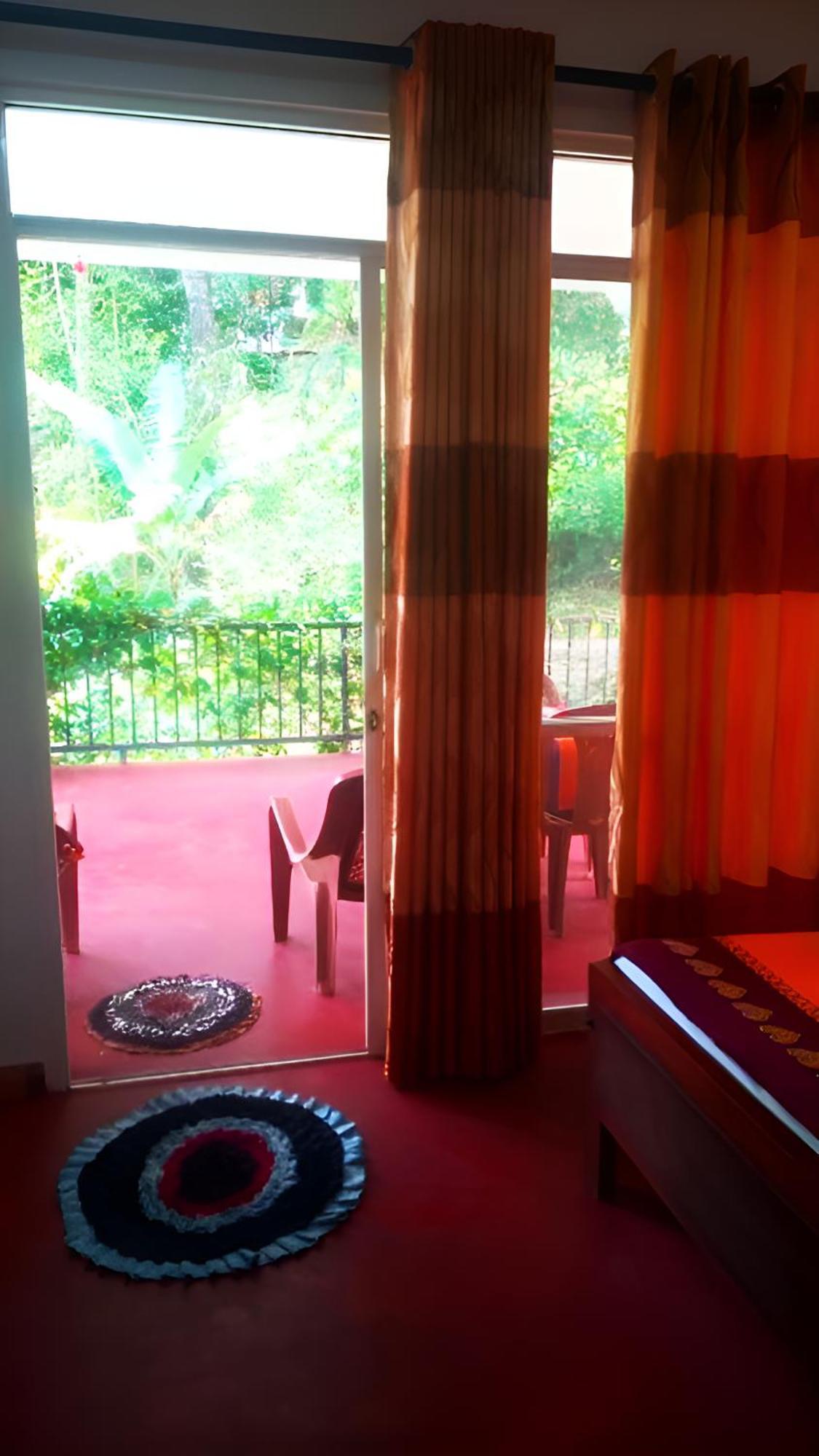 Senehas Homestay Ела Екстериор снимка