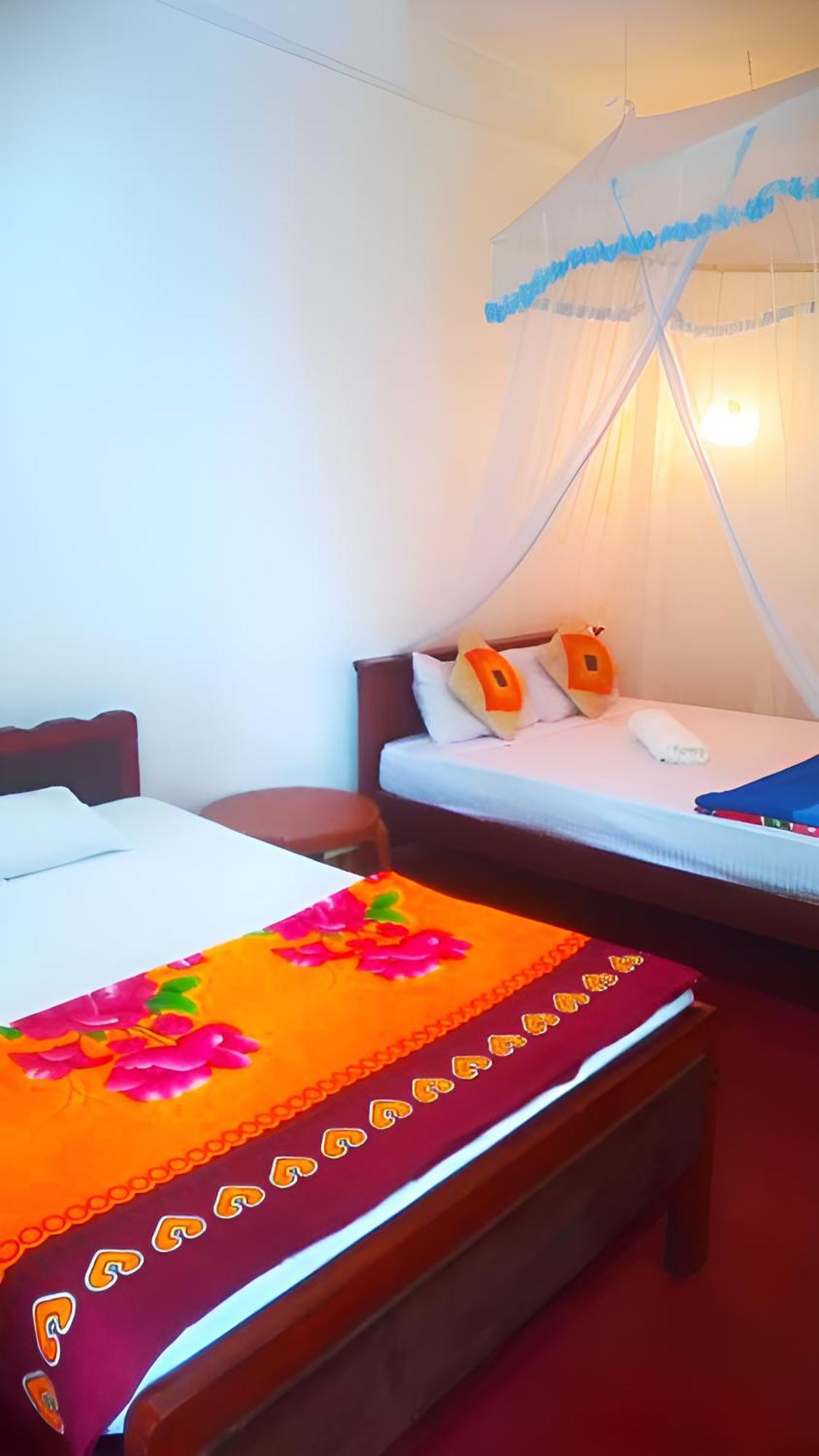 Senehas Homestay Ела Екстериор снимка